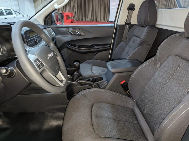 JMC VIGUS Simple cabine